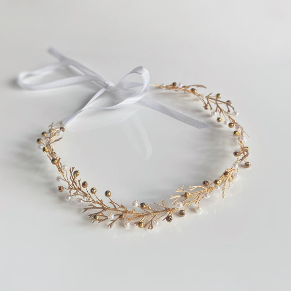 ATENA - Accesoriu de par pentru mirese cu perle si cristale (handmade)