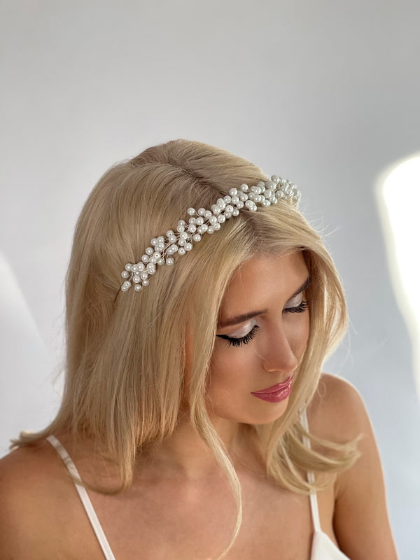 JACIRA - coronita cu perle pentru mirese (handmade)